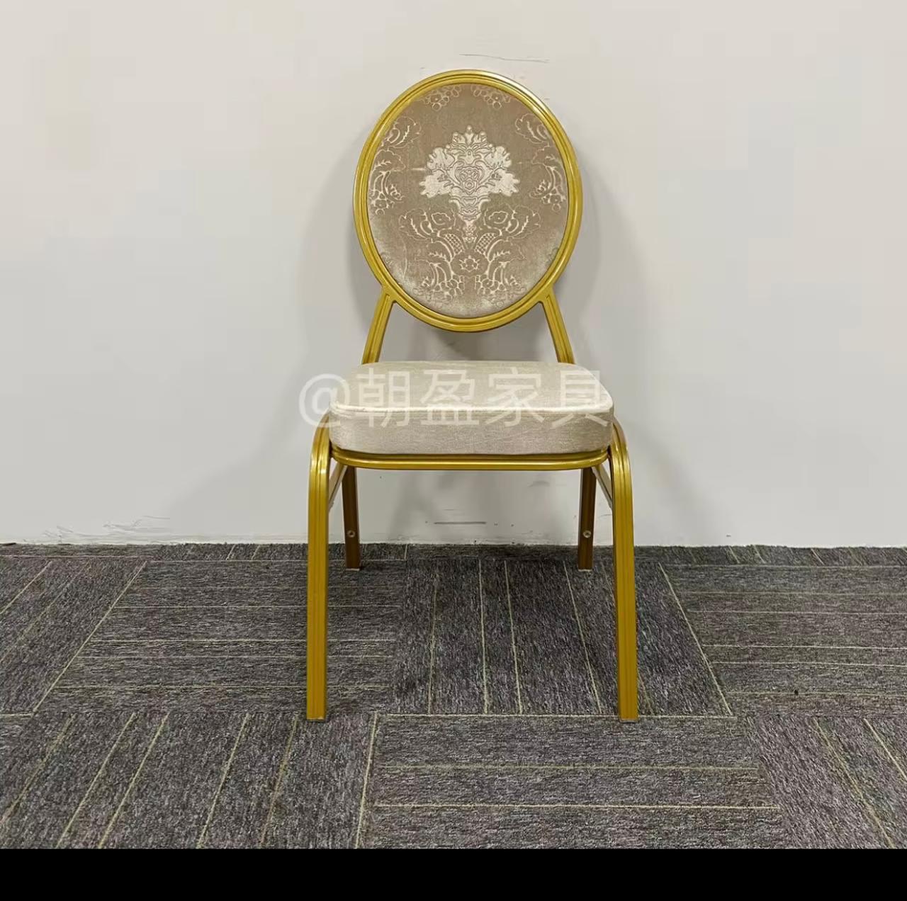 chaise médaillon rond