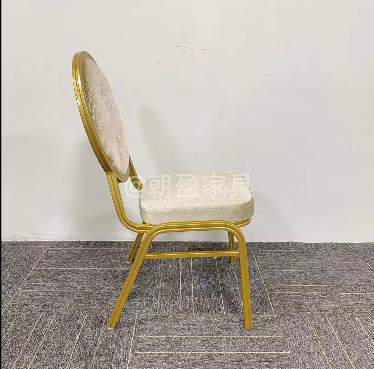 chaise médaillon rond